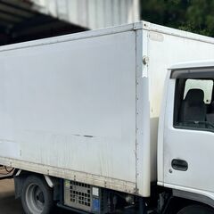 1.7坪、外寸長さ330cm、内寸高さ153cm、保冷断熱コンテナ ●工場資材.防災備蓄倉庫.農牧漁業倉庫● 福岡発　近県配送の画像