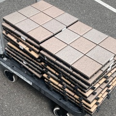 値下げ！1枚150円ベランダ用ジョイントタイルの画像