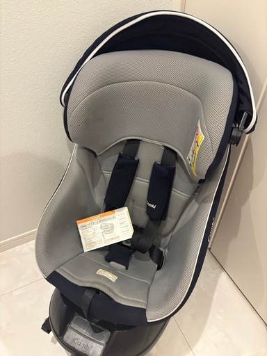 コンビ　クルムーヴスマートISOFIX チャイルドシート