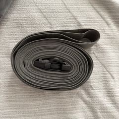 【マタニティ雑誌掲載】kurevy ベッド 隙間パッド パッド幅30cm すきまパッド 高級ベロアカバー付き マットレスバンド ベッドパッド マットレス 隙間スペーサー 隙間埋め 連結 固定ベルト10m 日本語取付説明書付き 日本メーカー国内検品済（30cmグレー 洗濯カバー付き） の画像