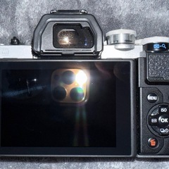 OLYMPUS (オリンパス) OM-D E-M10 Mark III ボディ シルバーの画像