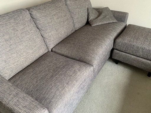 3人掛けソファー　ニトリ　付属品あり