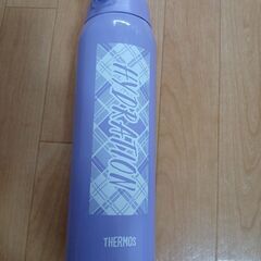 1.5L紫の水筒 保冷用 (早い勝ち)の画像