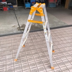 ピカ(Pica)はしご兼用脚立4尺　K-120D　4段