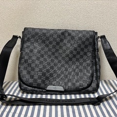 ショルダーバッグ
