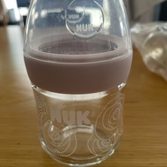 哺乳瓶