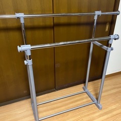 洋服掛け　無料の画像