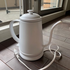 白のケトル