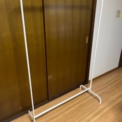 洋服掛け　無料