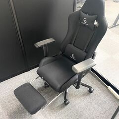 【美品】ゲーミングチェア フットレスト付き CYBER-GROU...