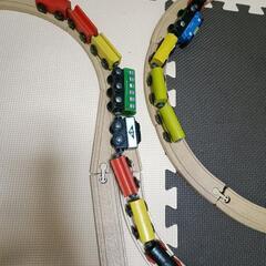 BRIO　木のおもちゃ　レール　電車