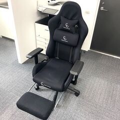 【美品】ゲーミングチェア フットレスト付き CYBER-GROU...