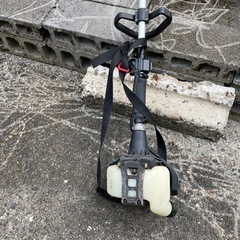 マキタエンジン刈払機　MEM2300Lの画像