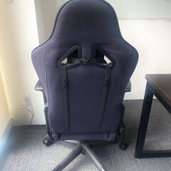 【良品】ゲーミングチェア フットレスト付き CYBER-GROUND（引取歓迎）の画像