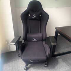 【良品】ゲーミングチェア フットレスト付き CYBER-GROUND（引取歓迎）の画像