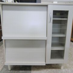 キッチンキャビネット
