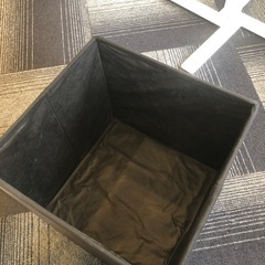 スツール　荷物収納可能　　　の画像