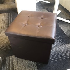 スツール　荷物収納可能　　　