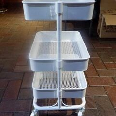 スチール製 3段 ワゴン キャスター付き 白 高さ60.5cm キッチン収納 収納家具 札幌市東区 新道東店の画像