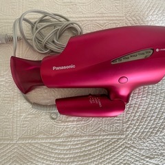 【Panasonicナノケア】 ヘアドライヤー