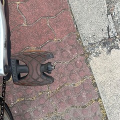 ブリヂストン Assista 電動アシスト自転車 26インチ 内装3段変速 (鍵2本・バッテリー・充電器付) の画像