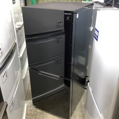 安心の1年保証付き！！　SHARP　2ドア冷蔵庫　J-GD15J...