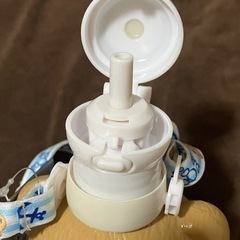 【お値下げしました】新品未使用　ダッフィー　水筒　上海ディズニーランド　限定品の画像