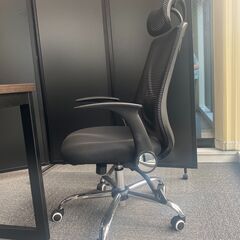 【美品】タンスのゲン オフィスチェア／ヘッドレスト・ランバーサポート付きの画像