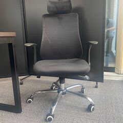 【美品】タンスのゲン オフィスチェア／ヘッドレスト・ランバーサポート付きの画像