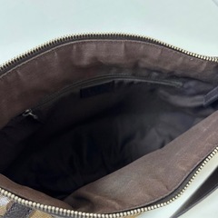 GUCCI GGクリスタル ショルダーバッグ の画像