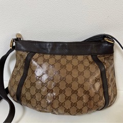 GUCCI GGクリスタル ショルダーバッグ の画像