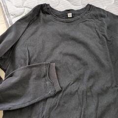 ユニクロ未使用メンズロンＴ黒М　切りっぱなし風の画像
