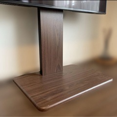 テレビをスマートに見せる👀Fenes壁寄せTVスタンドの画像