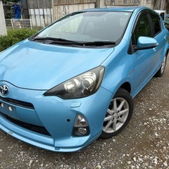 トヨタ アクア NHP10   2013.  21000km. ...