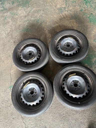 トヨタ　ラクティス　17560r16