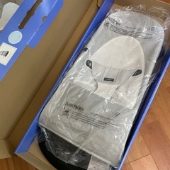 ベビービョルン バウンサー メッシュ シルバー/ホワイトの画像