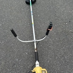 肩掛け式　草刈機　草刈り機　刈払機　刈払い機　MARUYAMA ...