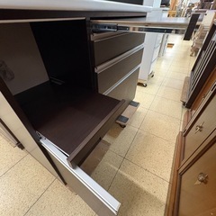 《リユースマン倉敷》松田家具キッチンボード ブラウン×ホワイト 食器棚の画像
