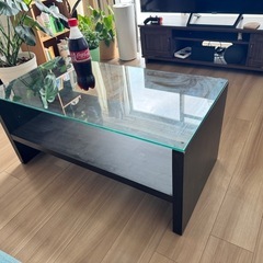 ガラス製コーヒーテーブル｜無料（使用可・小キズあり・引き取り限定）の画像