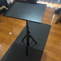 ホームプロジェクター　スタンド付きの画像