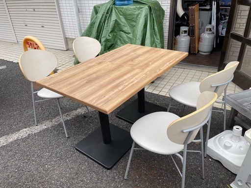 飲食店等で使えるイス、テープル6点セット