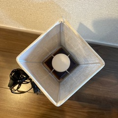 麻の生地で柔らかな灯を◎フロアランプの画像