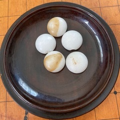 碁盤 碁石 囲碁の画像