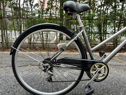 G26 中古 スポーツタイプ シティサイクル ACTIVE ROAD 27インチ 点検済⭐️中古自転車 27インチ 新品鍵付き 6段ギア LEDオートライト