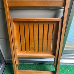 木製　折りたたみ椅子の画像