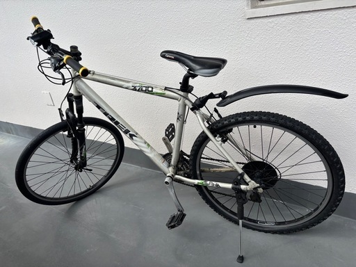 【マウンテンバイク TREK】