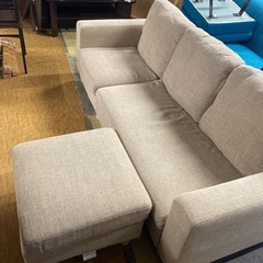3人掛けソファ　ベージュ　オットマン付