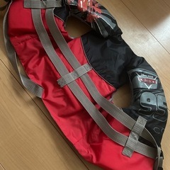 ⭐︎カーズのライフジャケット１４〜２３kgの画像
