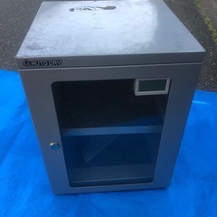 カメラ、レンズの防湿器。
