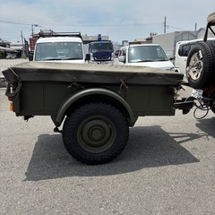 三菱　ジープ　トレーラー 米軍用トレーラーを三菱「ジープ」で牽引！ ボロボロのボディを「箱